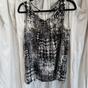 Print sleeveless blouse